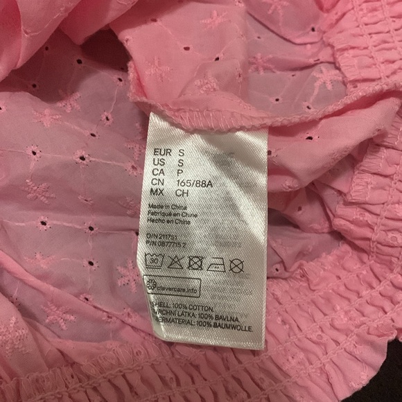 NWT! Eyelet crop top from H&M. - Picture 4 of 7